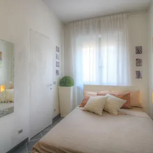 A Casa Di Ara Affittacamere Milano
